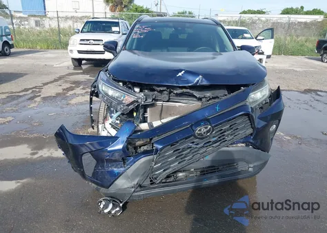 2020 Toyota Rav4 Xle Premium z USA, uszkodzony, nr VIN 2T3C1RFV3LC082616